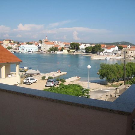 בטינה Apartments Jakovcev מראה חיצוני תמונה
