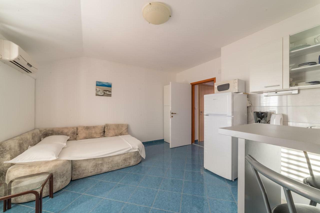 בטינה Apartments Jakovcev מראה חיצוני תמונה