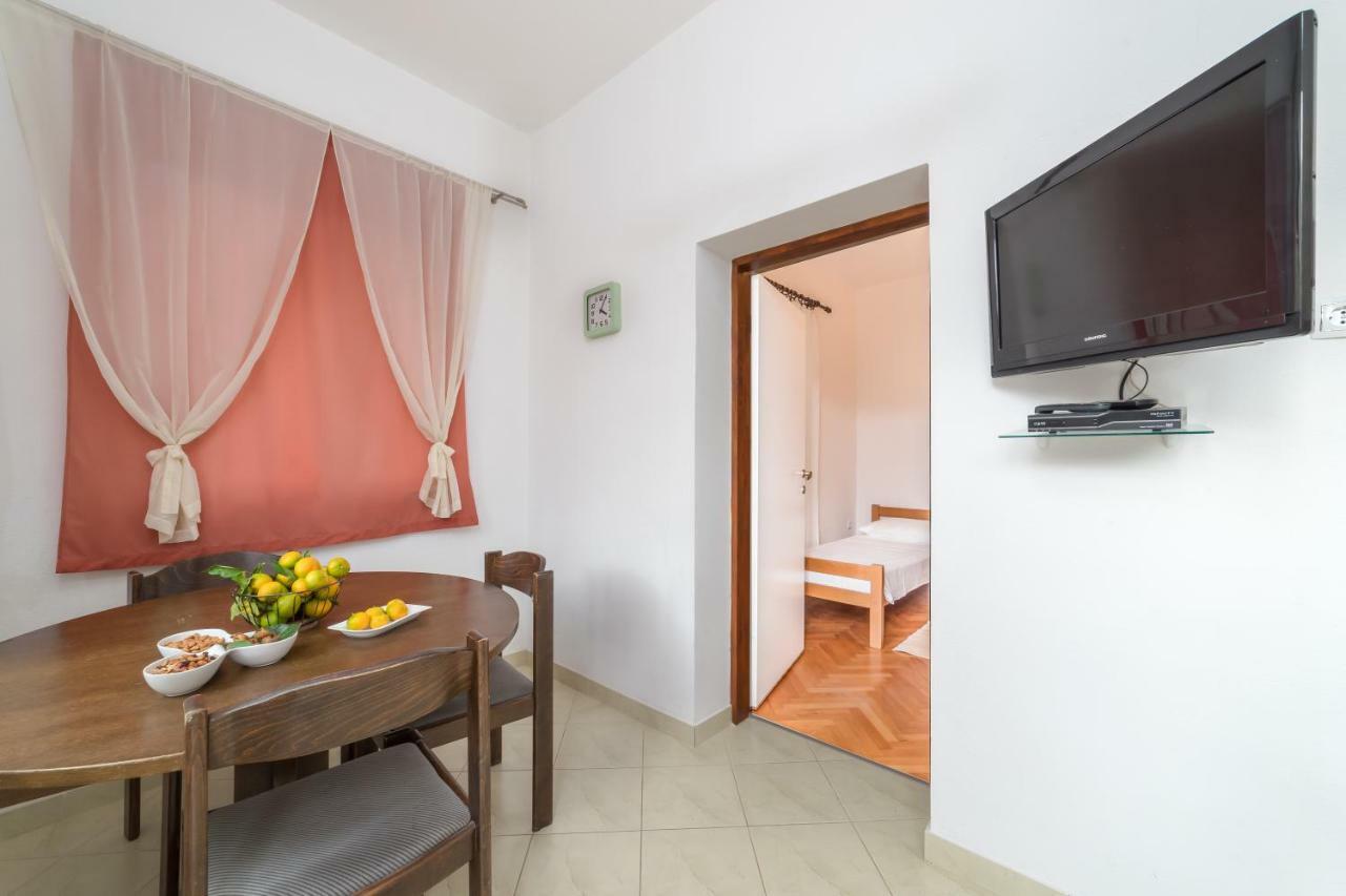 בטינה Apartments Jakovcev מראה חיצוני תמונה