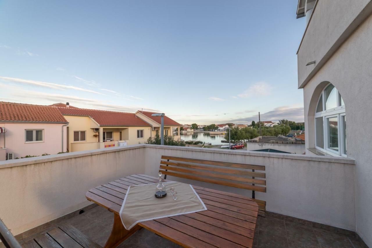 בטינה Apartments Jakovcev מראה חיצוני תמונה